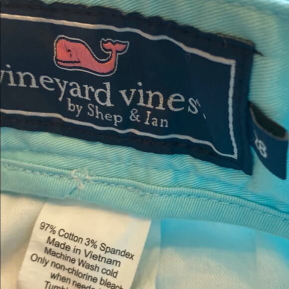 Vineyard Vines women’s size 28 racquetball print shorts - Picture 5 of 5
